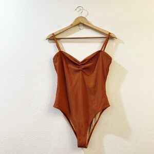 WANDERLUST Swim‎ One Piece Tan Sienna Textured Swimsuit Size Large